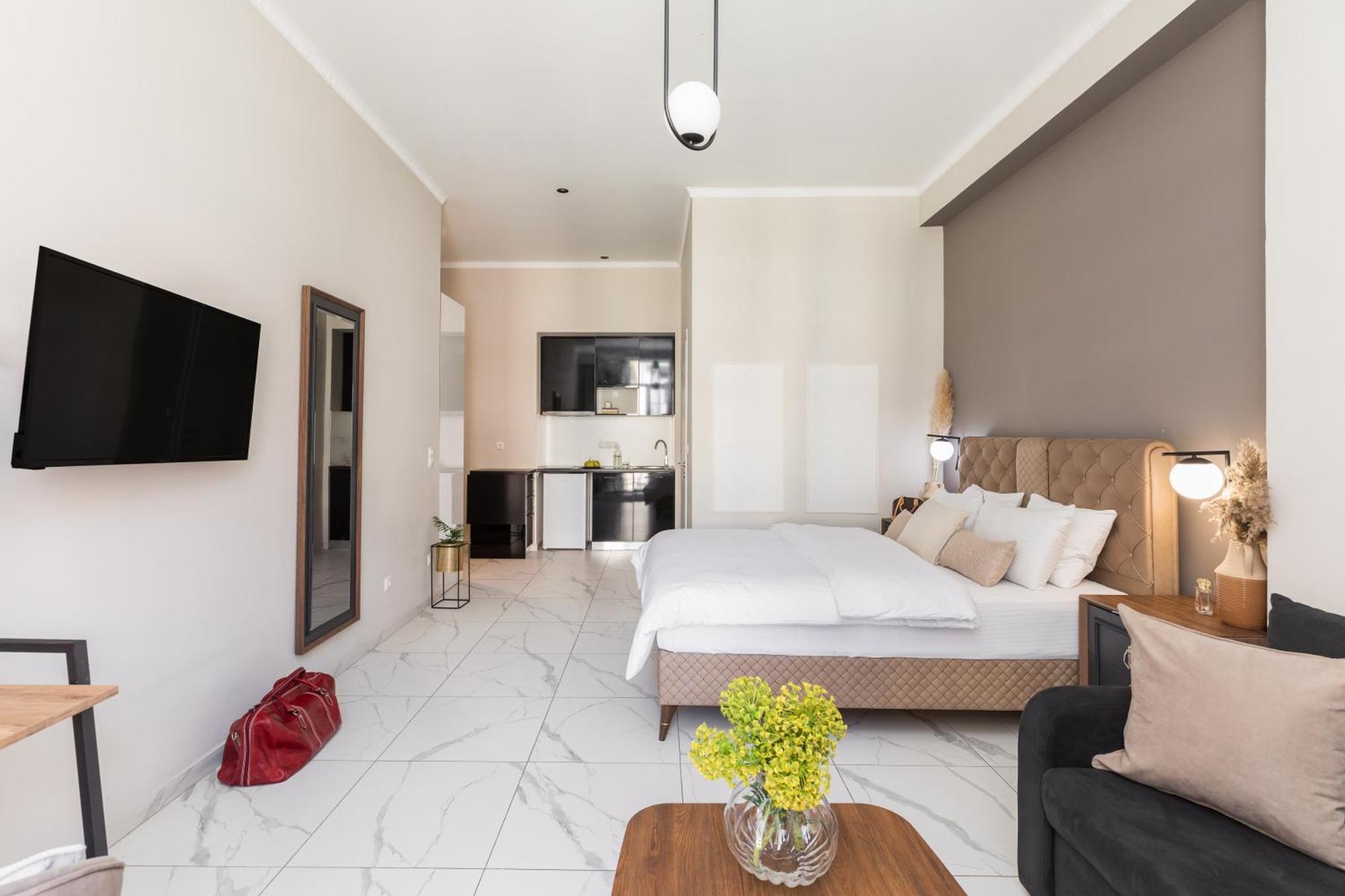 Black Onyx Comfort Suites - Timeless Design In A Heritage Building เทสซาโลนิกิ ภายนอก รูปภาพ