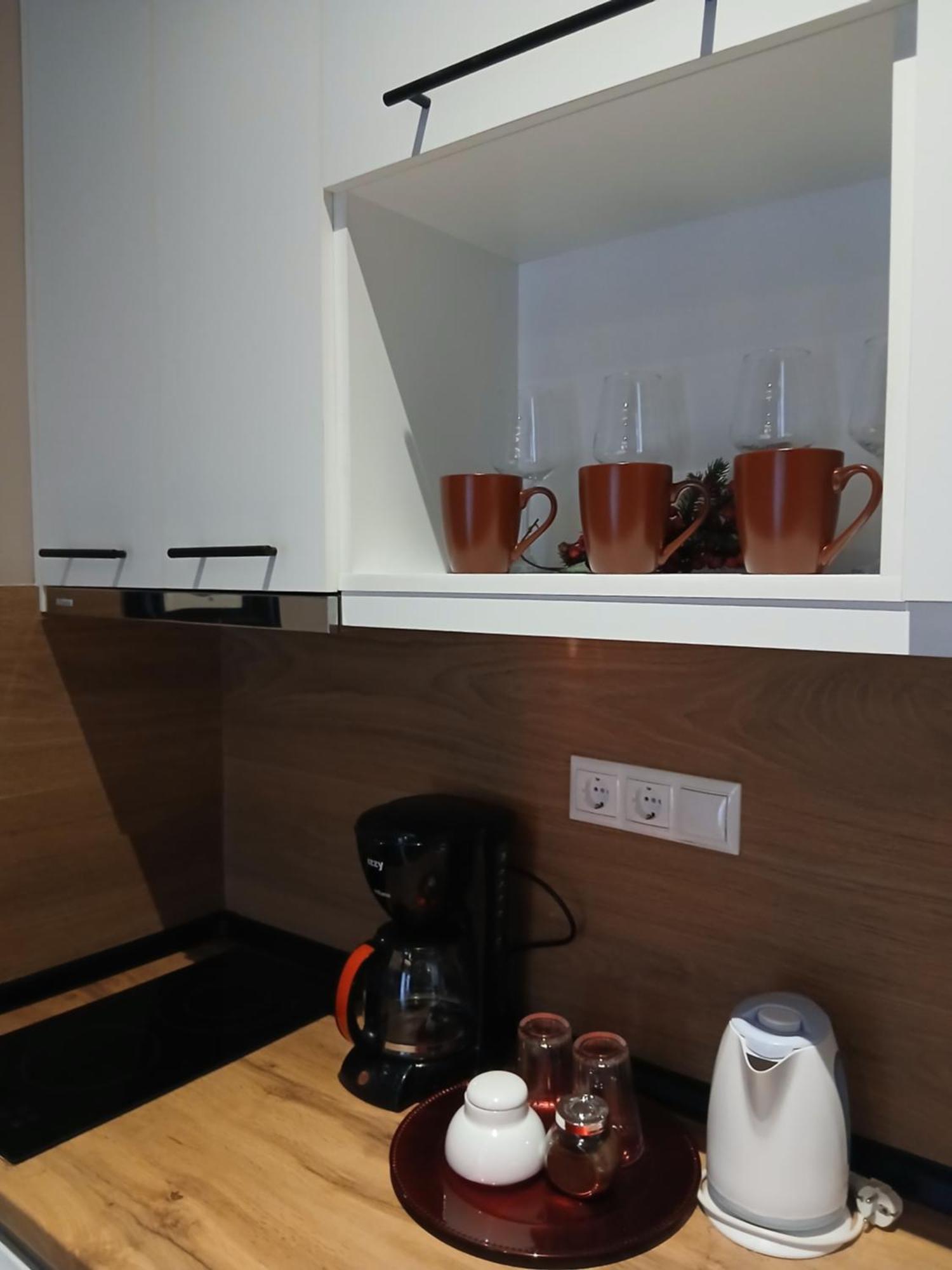 Black Onyx Comfort Suites - Timeless Design In A Heritage Building เทสซาโลนิกิ ภายนอก รูปภาพ