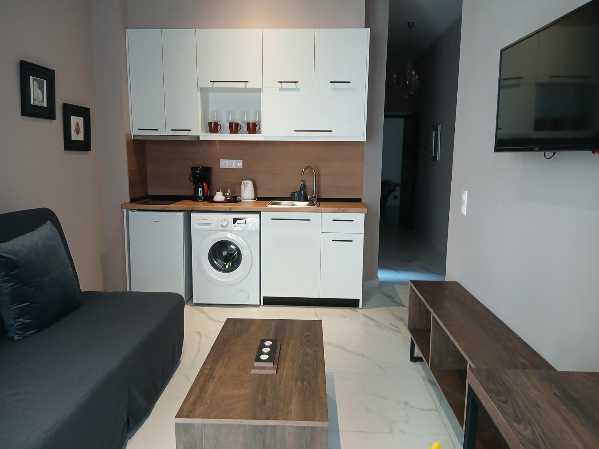 Black Onyx Comfort Suites - Timeless Design In A Heritage Building เทสซาโลนิกิ ภายนอก รูปภาพ