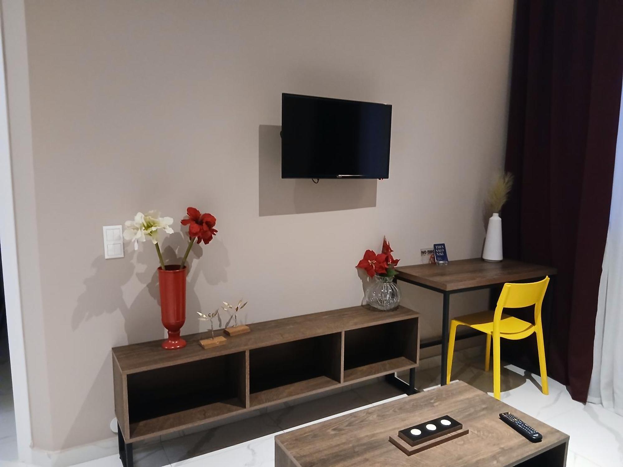 Black Onyx Comfort Suites - Timeless Design In A Heritage Building เทสซาโลนิกิ ภายนอก รูปภาพ
